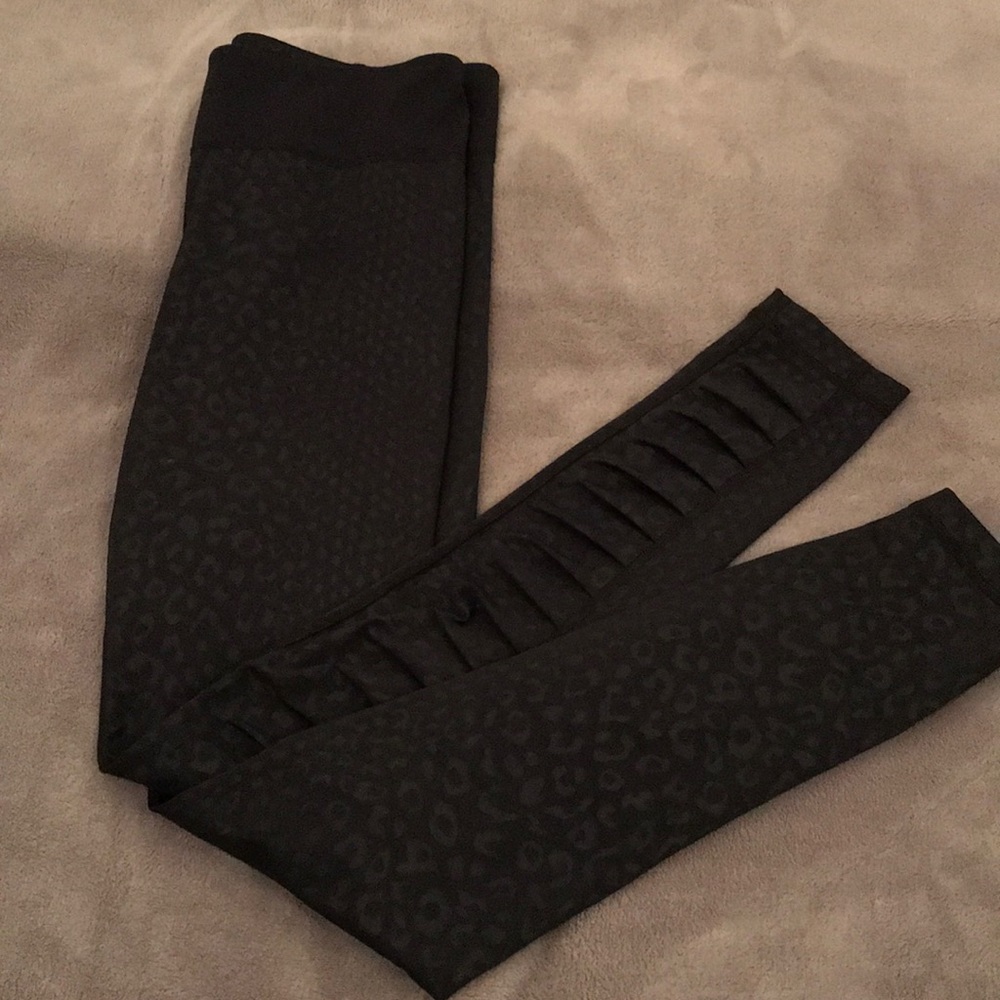 Under Armour full length cheetah pattern legging!